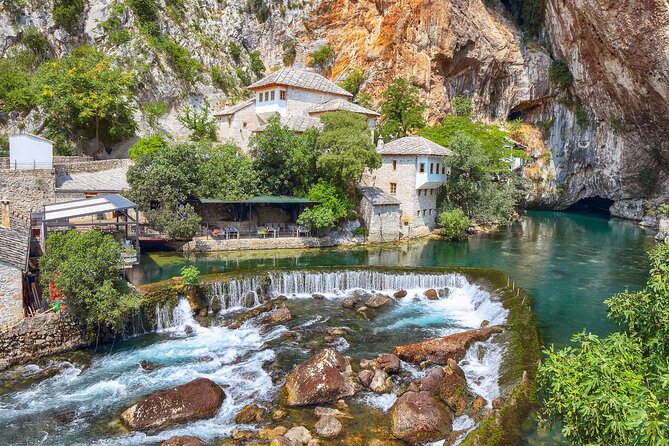 7 Days Balkan Tour Bosnia Croatia Montenegro Albania N.Macedonia - The smart idea: Five countries, one grounded route