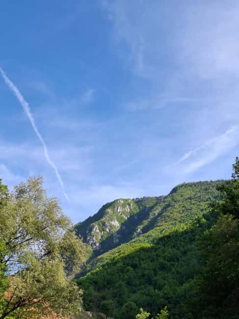 Bentbaša: Guided Walking Tour - Walking along the Miljacka River: why this route feels calm