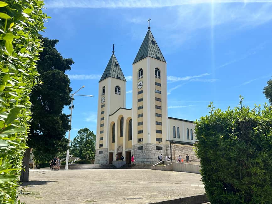 Dubrovnik: Private Tour to Međugorje and Kravice Waterfalls - Međugorje: A Spiritual Stop With Real Free Time