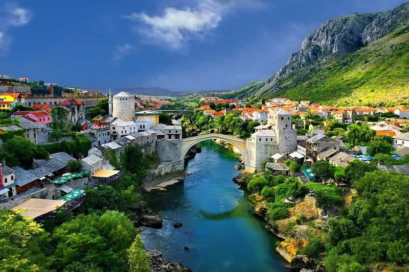 From Dubrovni:Mostar, Kravica Waterfalls, and Kajtaz Tour - Free time in Mostar, what you can do in 2.5 hours