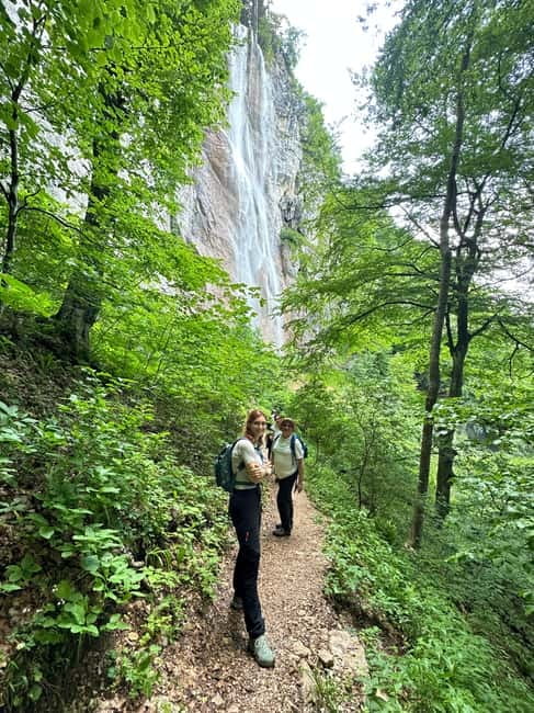 From Sarajevo: Half Day Hiking Tour to Skakavac Waterfalls - At Skakavac Waterfall: Stand Above, Then Reach the Base