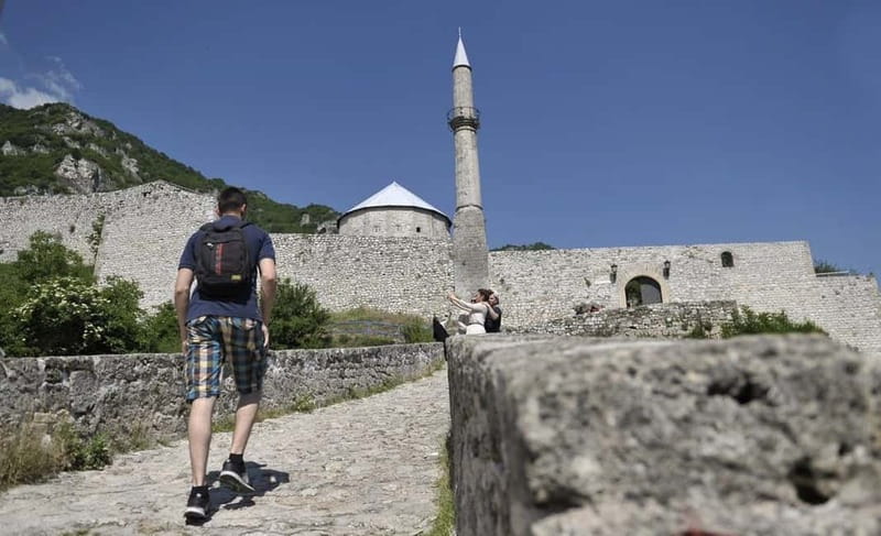 From Sarajevo: Jajce, Travnik, Pliva Lake, & Watermills Tour - Pliva Lake Viewpoints for the Final Reset