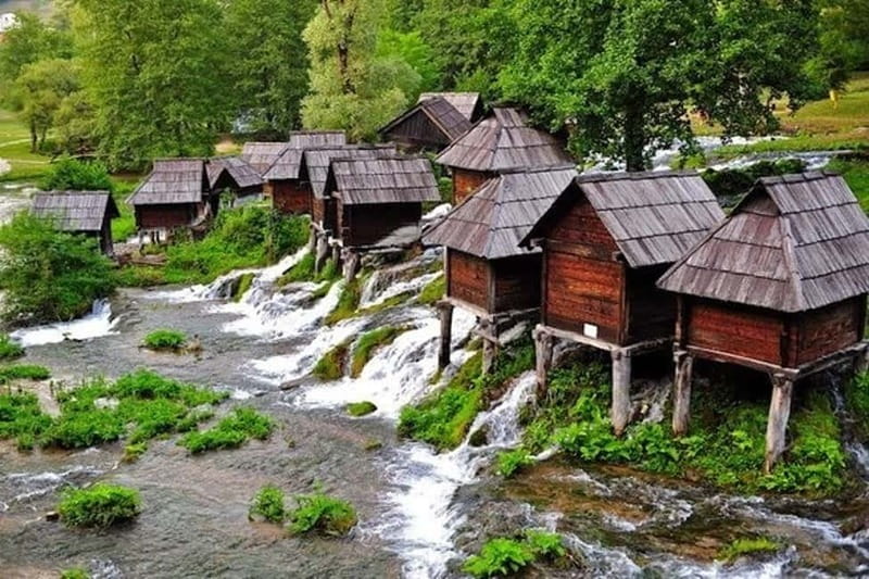 From Sarajevo: Travnik, Jajce, Pliva Lakes & Watermills Trip - Travnica Fortress: where the views pay off