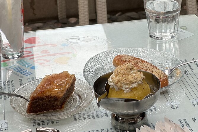 Half-Day Grbavica Food Tour in a Small Group - Aleja Lipa: the classic restaurant stop that turns the meal