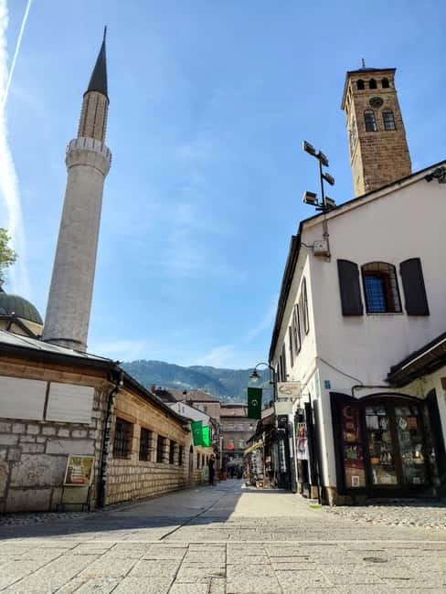 HISTORY OF ISLAM IN SARAJEVO TOUR - Stop 1: Emperors Mosque and the electric-lighting story