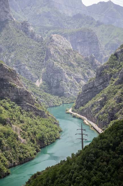 Jablanica: Neretva Canyon Kayaking and Climbing Tour - The hike and camp time: where technique gets real