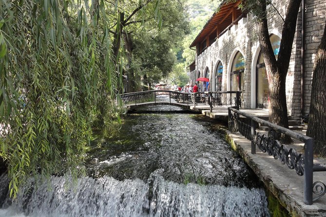 Jajce, Travnik, Pliva lake and Watermills Tour - The Plava Voda coffee stop, a small touch with real payoff