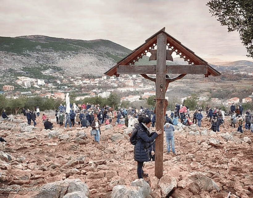 Medjugorje Group Tour from Dubrovnik - Entering The Apparition Hill Area: Walking Up With Intent