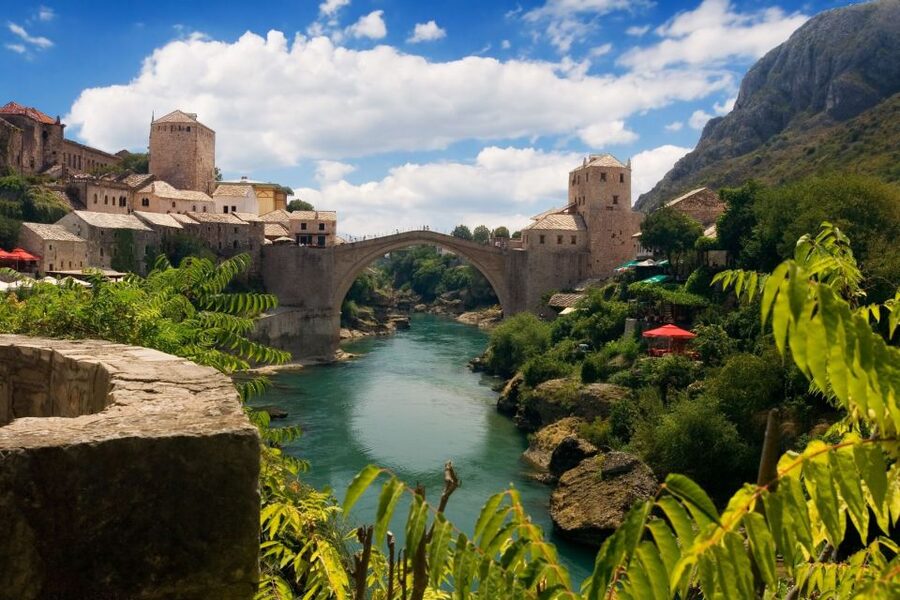 Mostar & Međugorje Full-Day Private Tour from Dubrovnik - Key Things You’ll Notice on This Dubrovnik to Mostar Day
