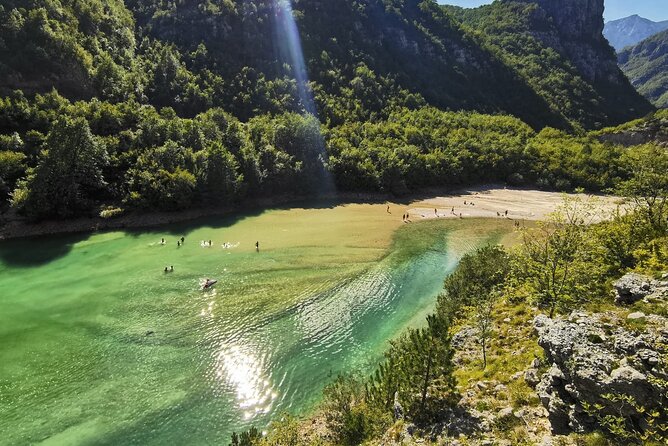 Neretva kayak safari - Stop 2: Neretva River canyon, clear water and easy-going current