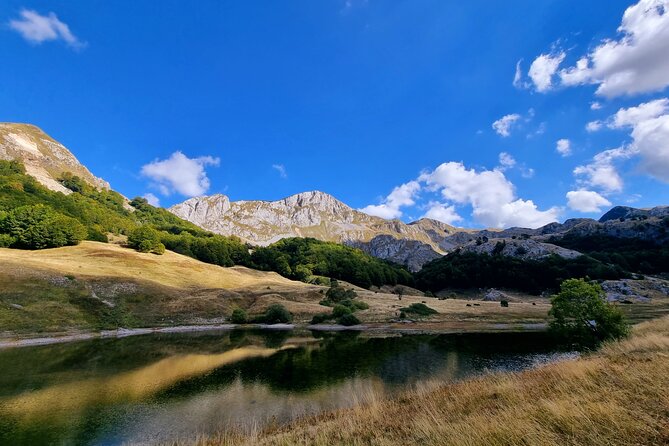 Private Full Day Safari Tour - Should you book this safari to Orlovačko and Jugovo Lakes?