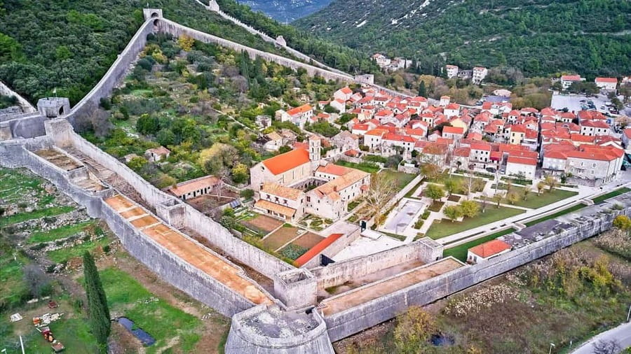 Private Mostar, Ston and Kravice Waterfalls - Costumizable - Guide and Audio: How the Multilingual System Works for You