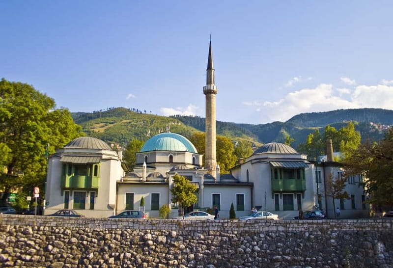 Sarajevo: Crossroads of Cultures - Sarajevo Walking Tour - Religion and empires on foot, how to read the city