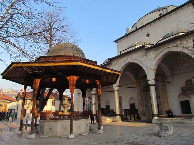 Sarajevo: Discover Sarajevo Walking Tour with Local Guide - What the Route Feels Like on Your Feet