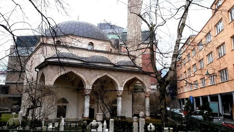 Sarajevo: Discover Sarajevo Walking Tour with Local Guide - Price and Value: What $11 Gets You Here