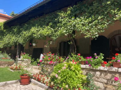 Eat, Pray, Love Tour – Local Life Experience