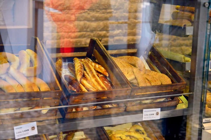 Sarajevo: Food And Crafts tour - Old craft trades: from carpet threads to paintbrushes