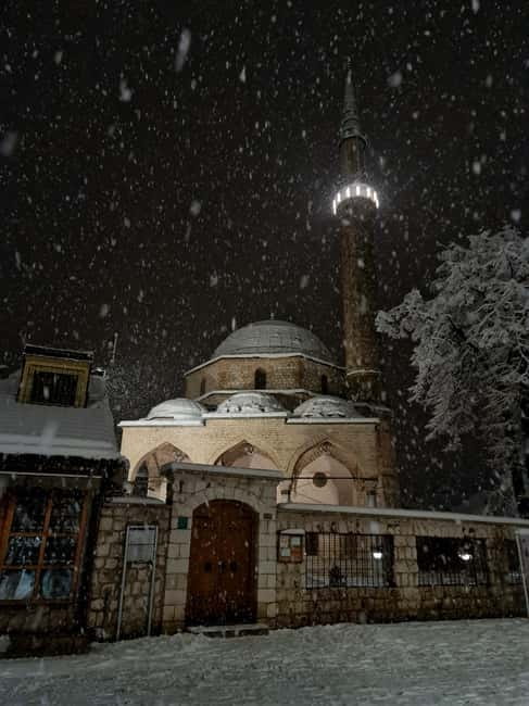 Sarajevo: Islamic Tour | 500+ years of Glorious Heritage - Baščaršija and Sebilj Fountain: city life around faith
