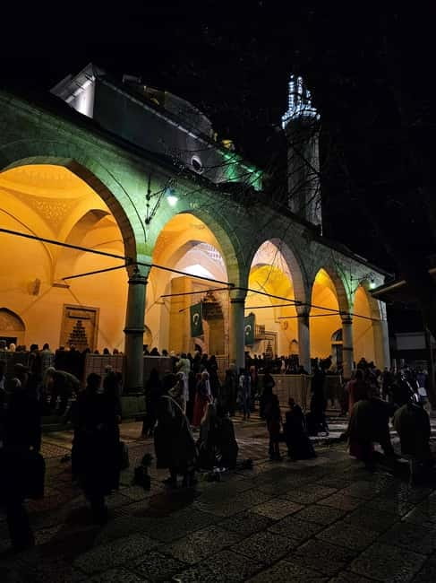 Sarajevo: Islamic Tour | 500+ years of Glorious Heritage - Bezistan and the Islamic Arts Museum: the market mind and the artist mind