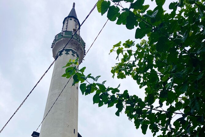 Sarajevo: Islamic Traditions and Daily Life Tour - Starting point and the pace in the old center