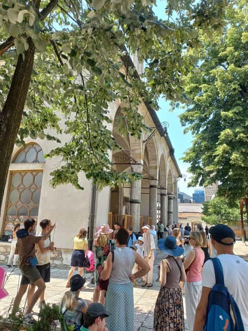 Sarajevo Old Town: Bosnian Coffee, Baklava & Panoramic Views - Morića Han and City Hall: where old Sarajevo meets public life